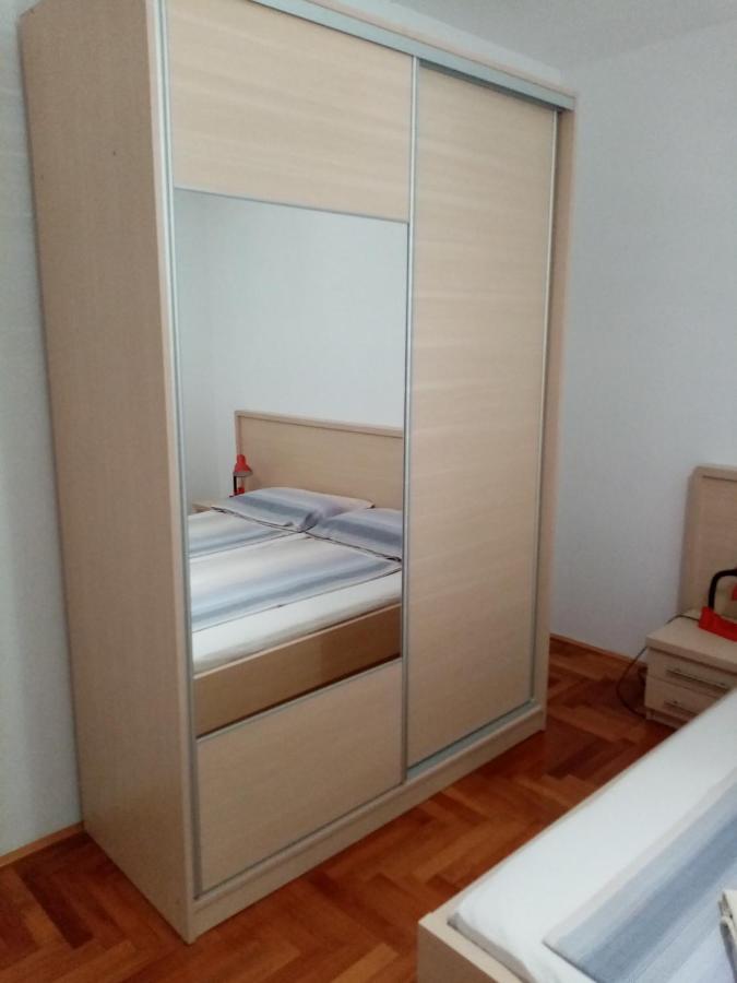 Udobna Soba Za Dvoje Ξενοδοχείο Χβαρ Εξωτερικό φωτογραφία
